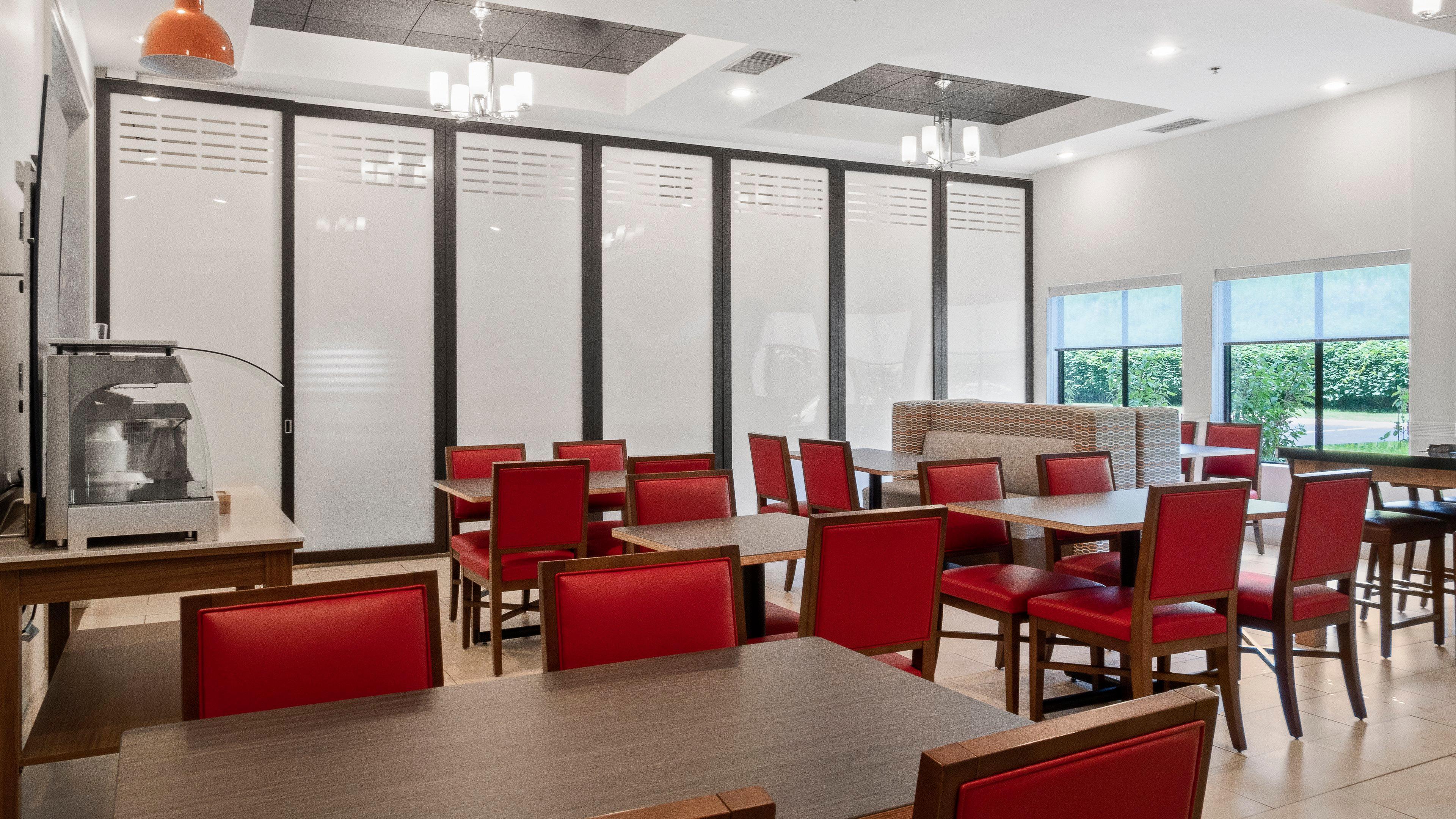 Holiday Inn Express Hotel & Suites Newton Sparta By Ihg Exterior photo