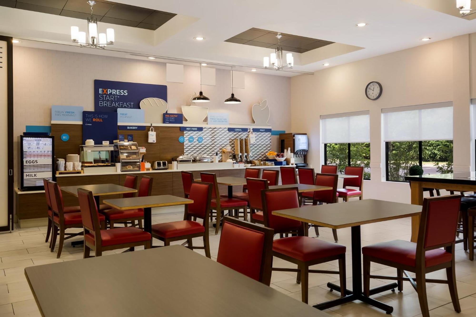 Holiday Inn Express Hotel & Suites Newton Sparta By Ihg Exterior photo