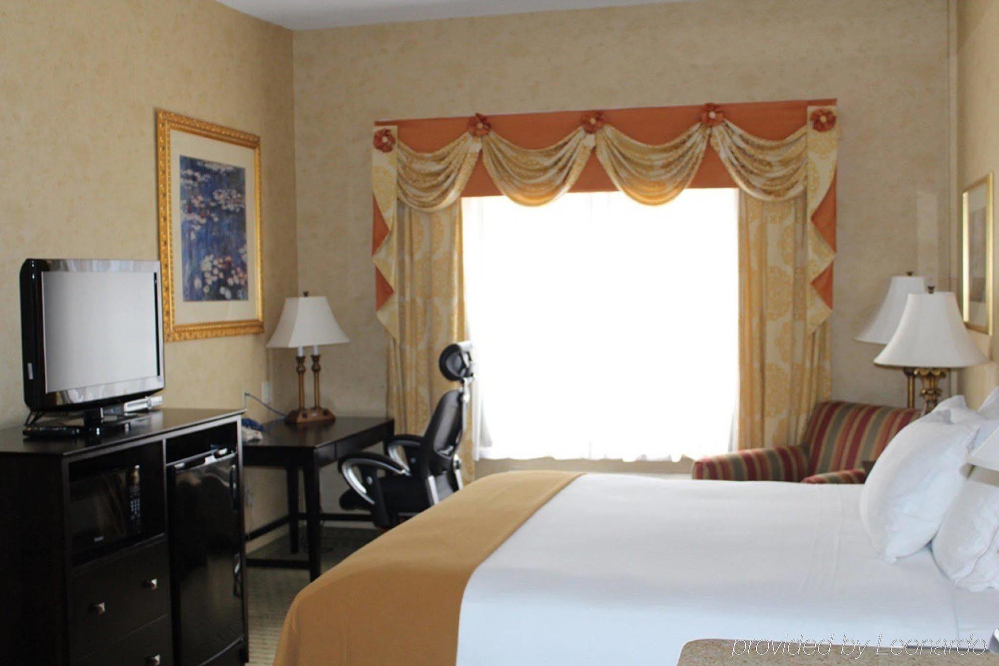 Holiday Inn Express Hotel & Suites Newton Sparta By Ihg Room photo